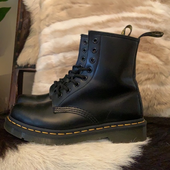 Boots - Picture 2 of 4